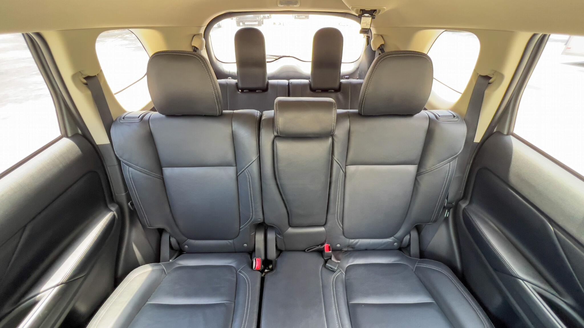 MITSUBISHI OUTLANDER 2020