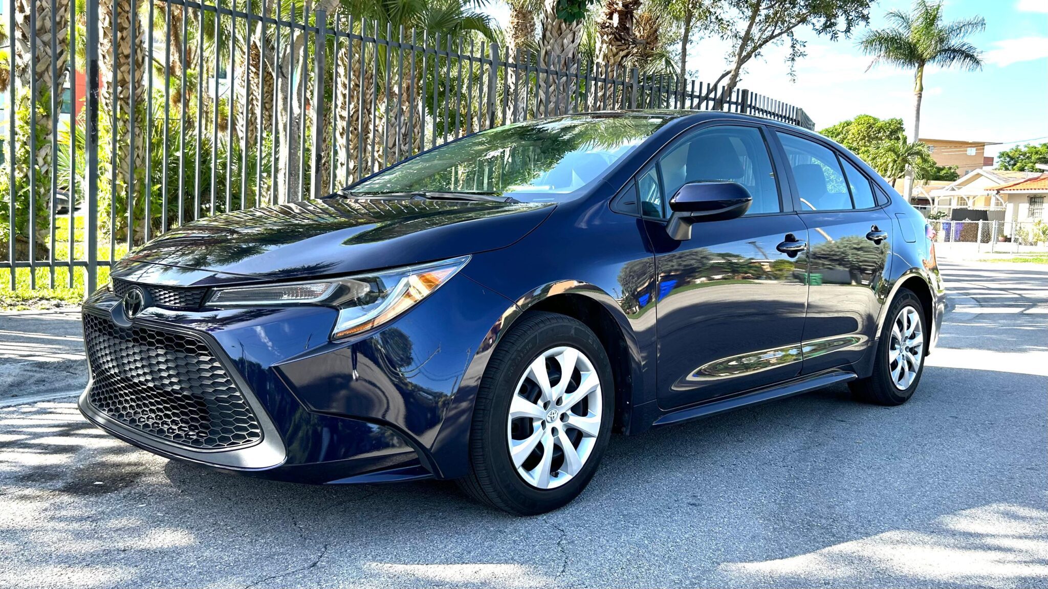 2021 Toyota Corolla LE photo 7