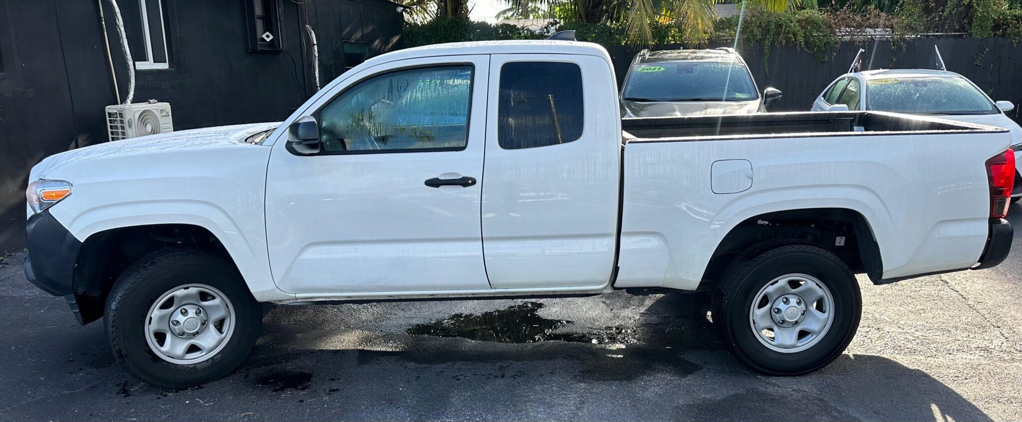 2022 Toyota Tacoma SR photo 4