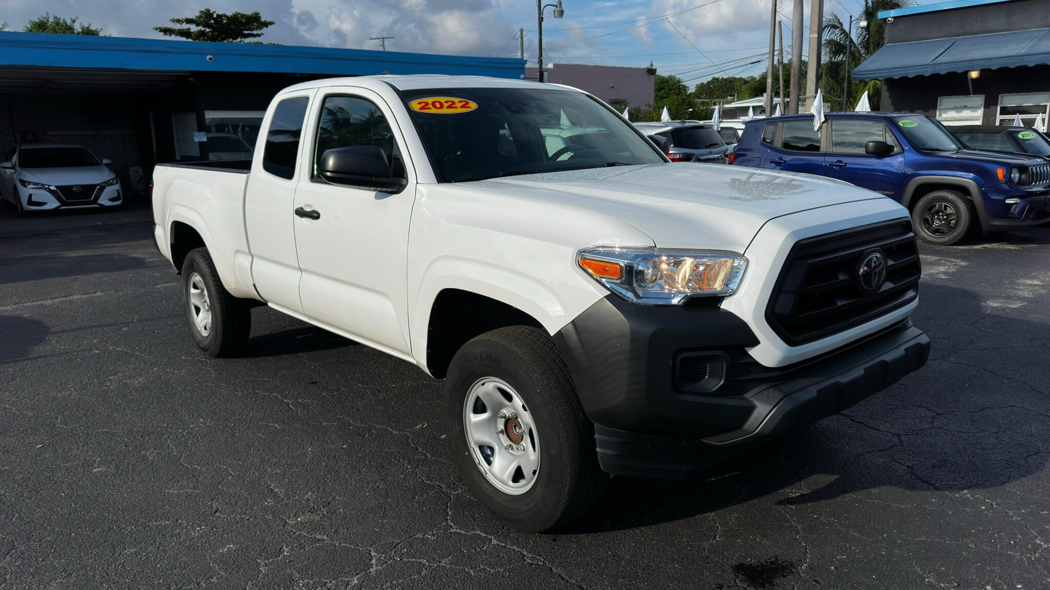 2022 Toyota Tacoma SR5 photo 6