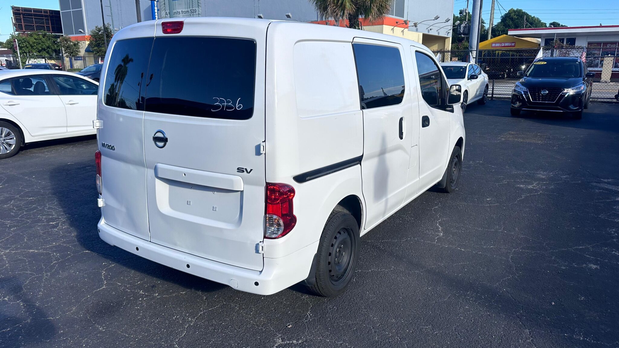 2019 Nissan NV200 SV photo 3