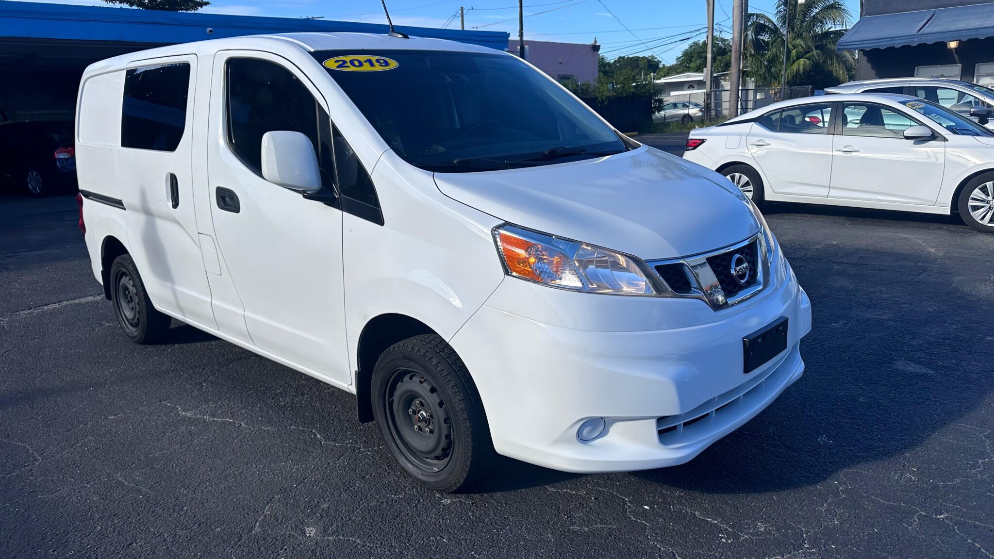 2019 Nissan NV200 SV photo 4