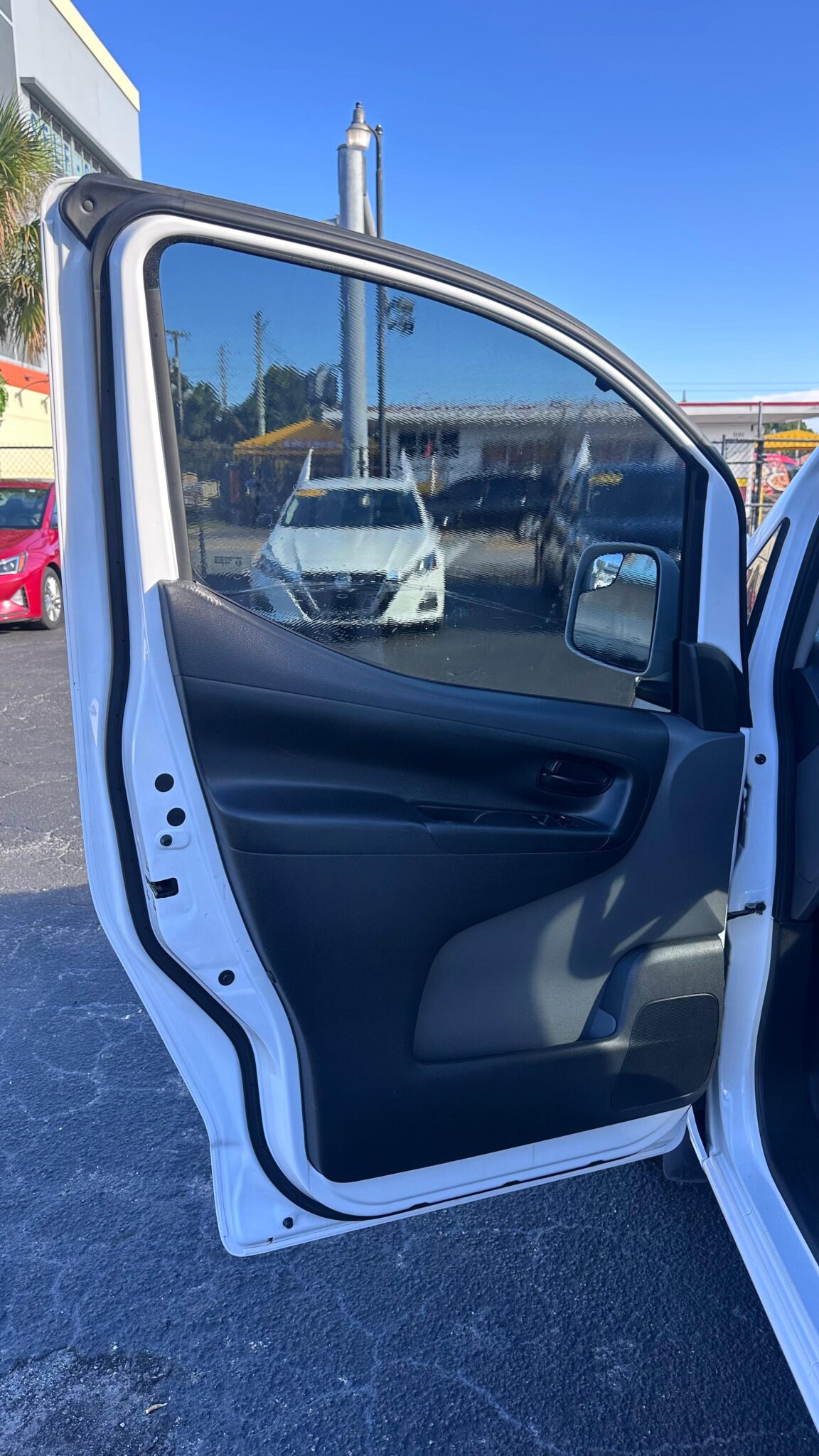 2019 Nissan NV200 SV photo 7